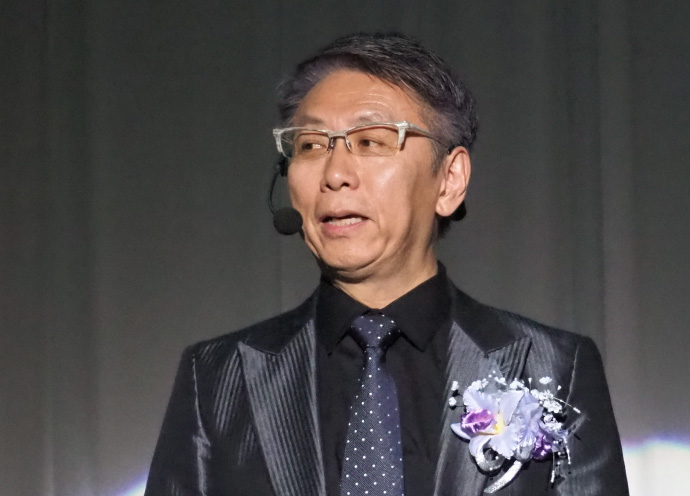 アルテサロンホールディングス取締役会長の吉原直樹氏