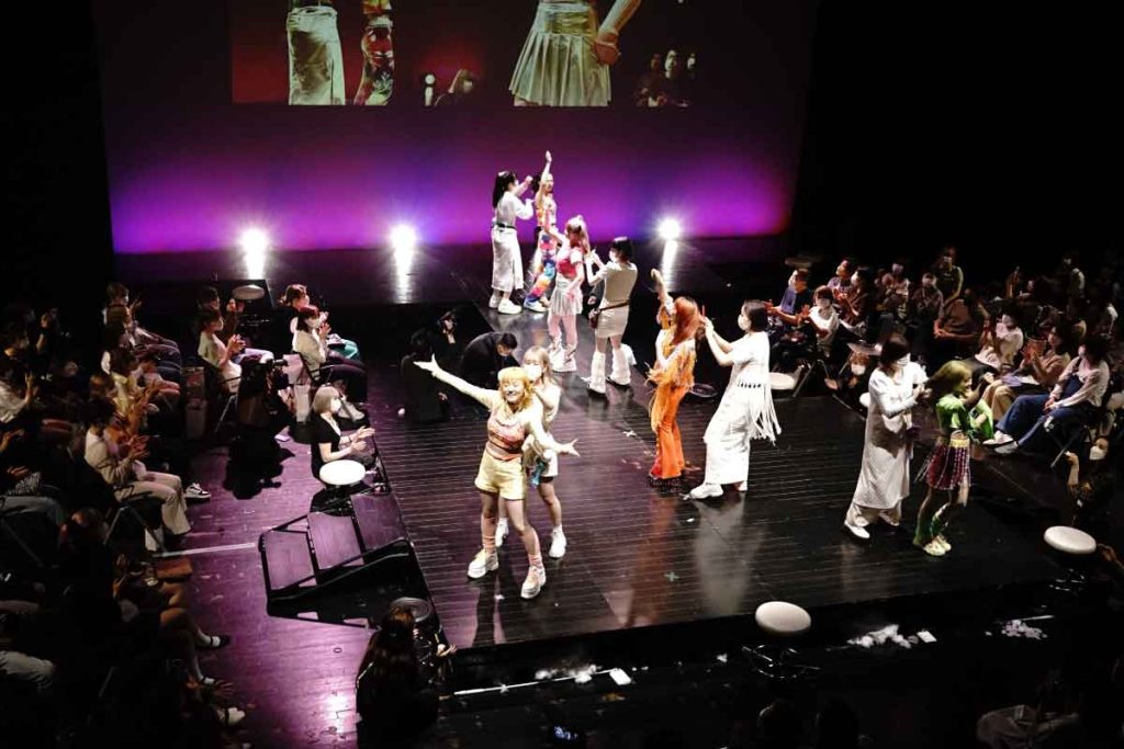 国際文化理容美容専門学校国分寺校　学園祭「BUNKA PARK」開催　ヘアショーの写真