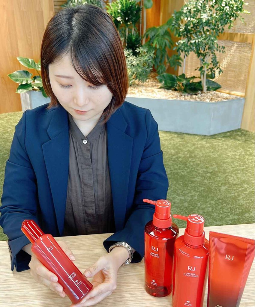 山田養蜂場・橋田佳奈さんが語る　「薬用 RJ地肌ケア」シリーズのおすすめポイント　（担当者が語る）