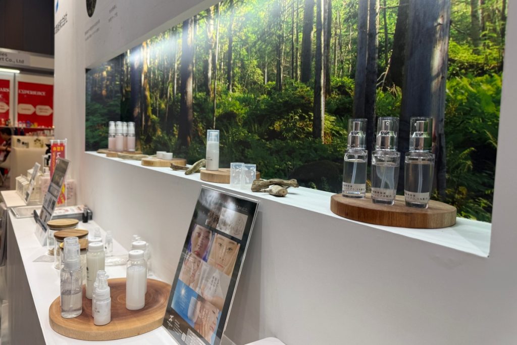第12回化粧品産業技術展、日本製紙