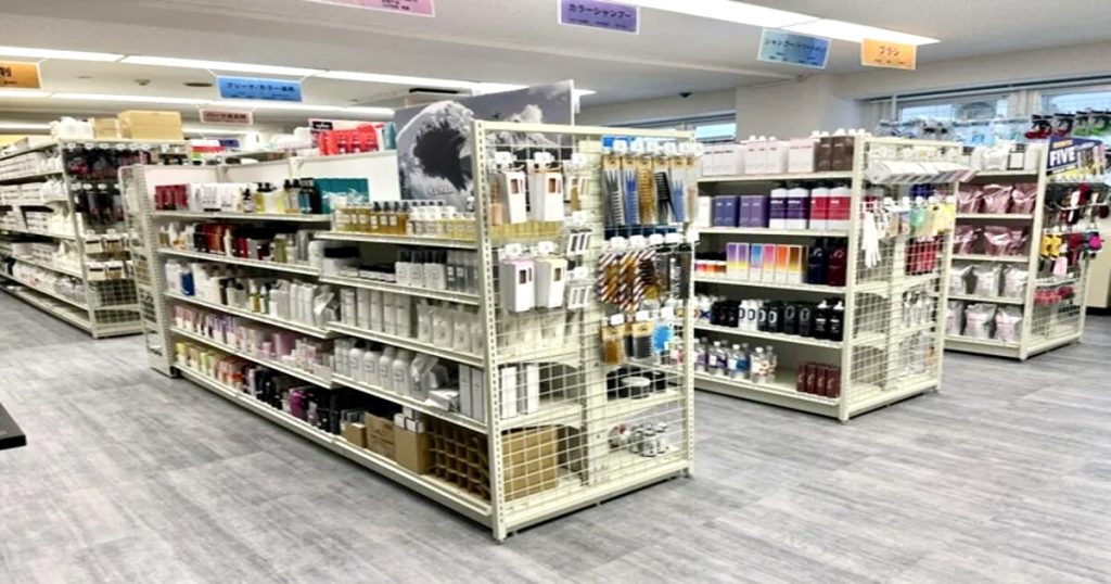 トリコインダストリーズグループのヘアラボの「FIVE（ファイブ）名古屋駅前店」
