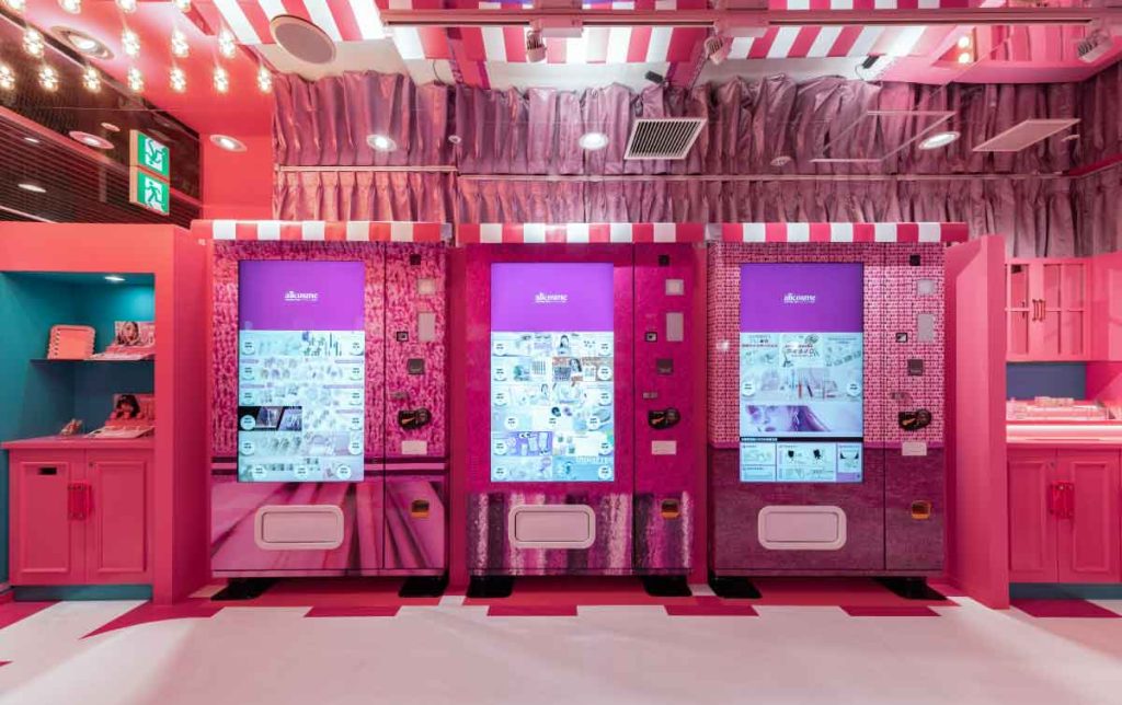 タフデザインプロダクトのaiicosme HEPFIVE(大阪)