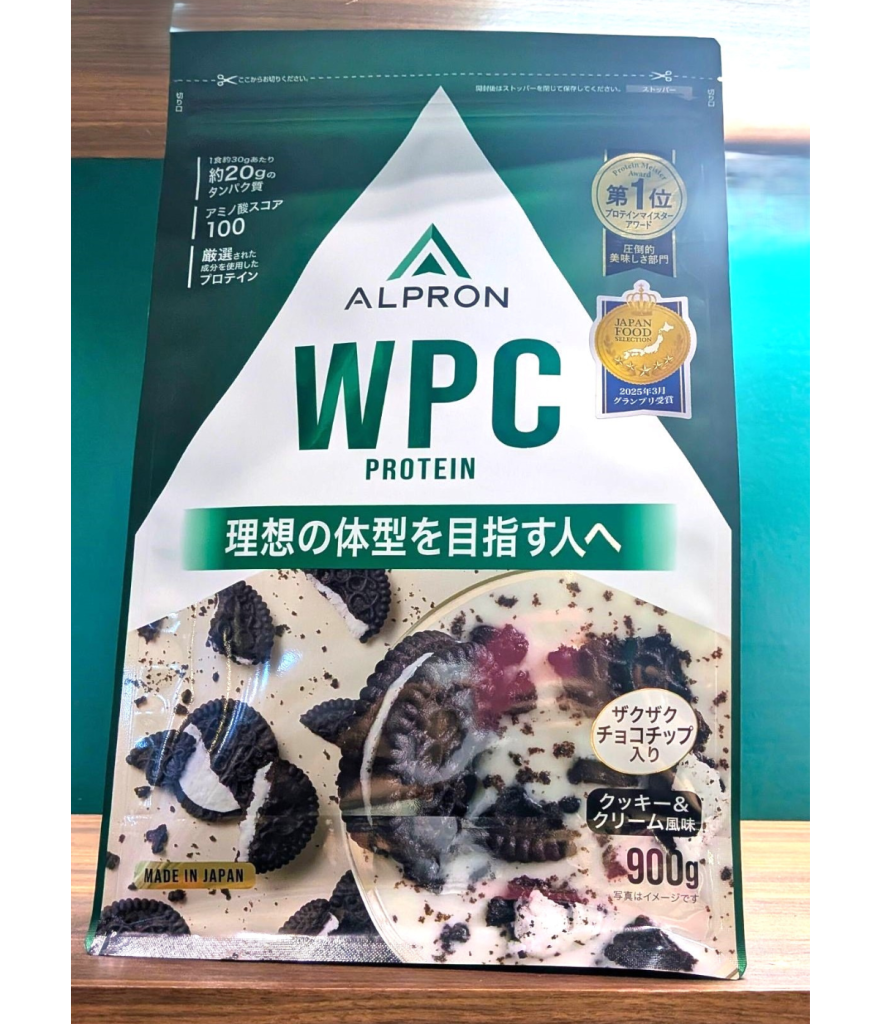 アルプロンのWPCプロテイン、スポルテック2025にて展示されたクッキー&クリーム