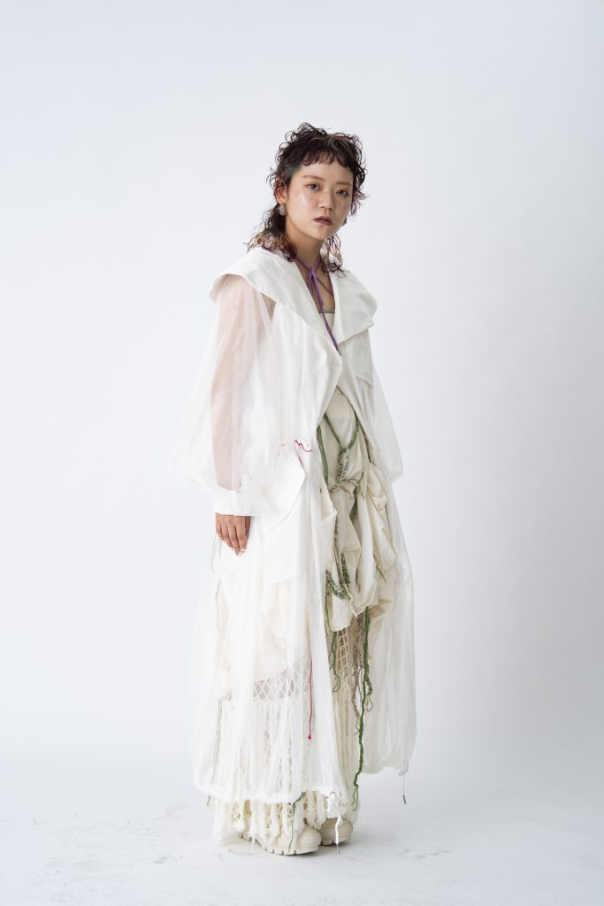 アリミノのデザイナーズコンテスト最優秀賞を受賞した川崎菜緒さんのモデルさん