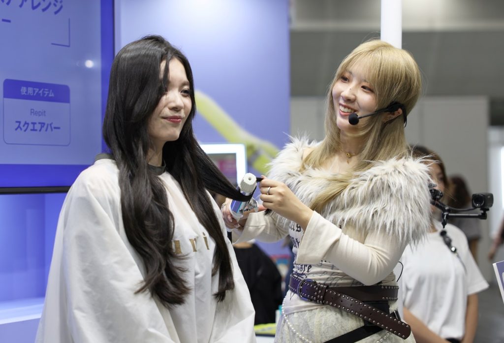 コスモホールディングス、クレイツ、BWJ、ビューティワールドジャパン、大阪、2025年、細井彩菜