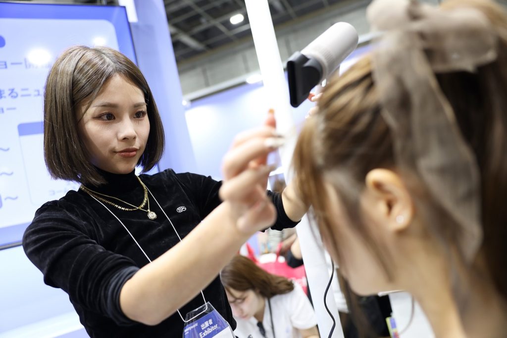 コスモホールディングス、クレイツ、BWJ、ビューティワールドジャパン、大阪、2025年、中村レミ