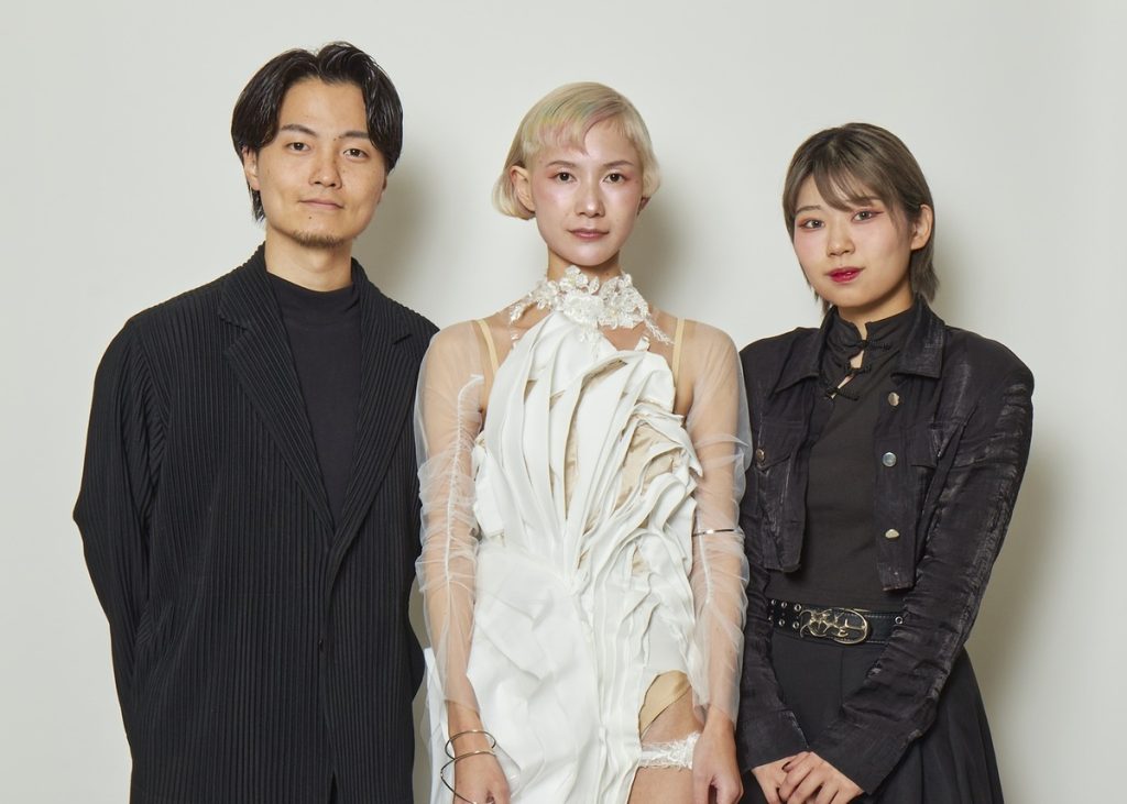 Wella CREATIVE AWARD SILVER_No.21_森田大樹_PEEK-A-BOO(東京都)_受賞者カット