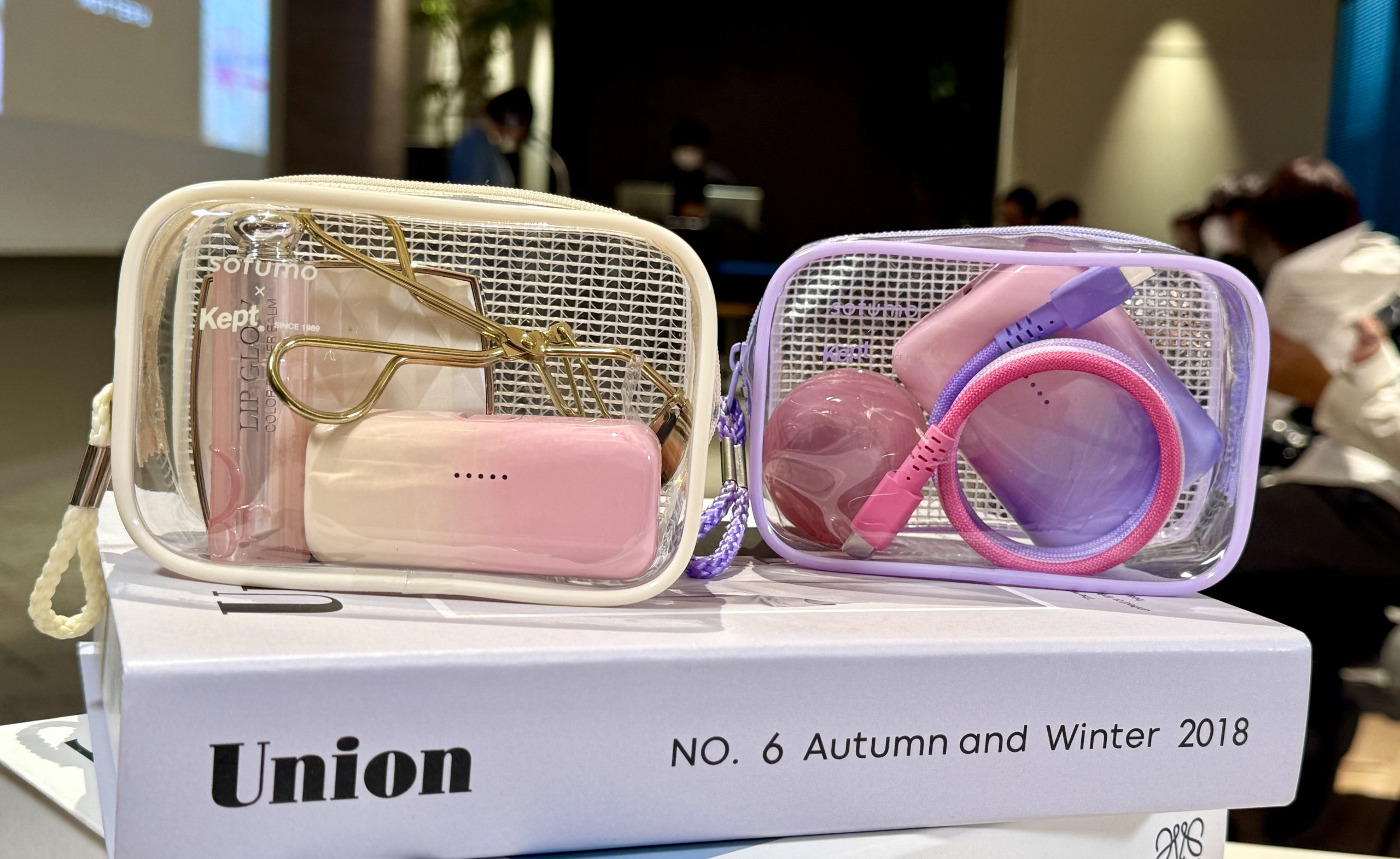 淡色のかわいいデジタルアクセサリー 創業5年で年商10億円を超えたMOTTERUの2026新商品