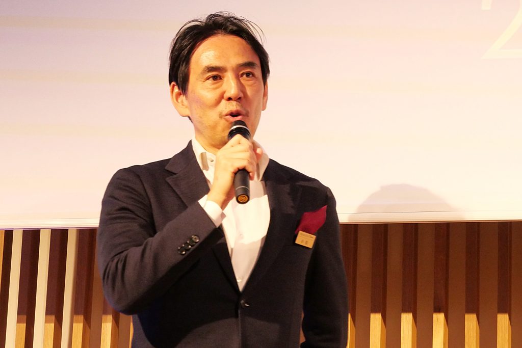 ヘッドライト、第4回スタイリスタ2026表彰式で小松俊介社長があいさつ