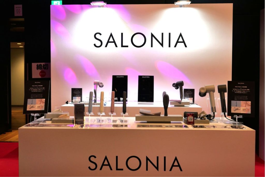 ヘアサロン部門を儒書したSATONIA