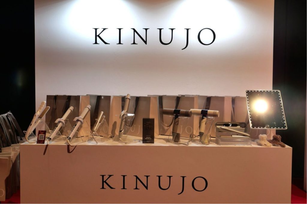 ヘアドライヤー部門を受賞したKINUJO