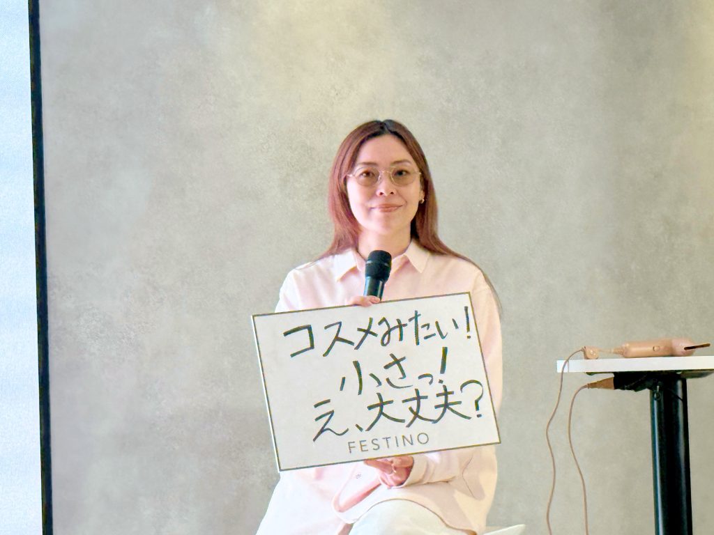 発表会のトークショーに登壇したスタイリスト・毛髪診断士のshucoさん