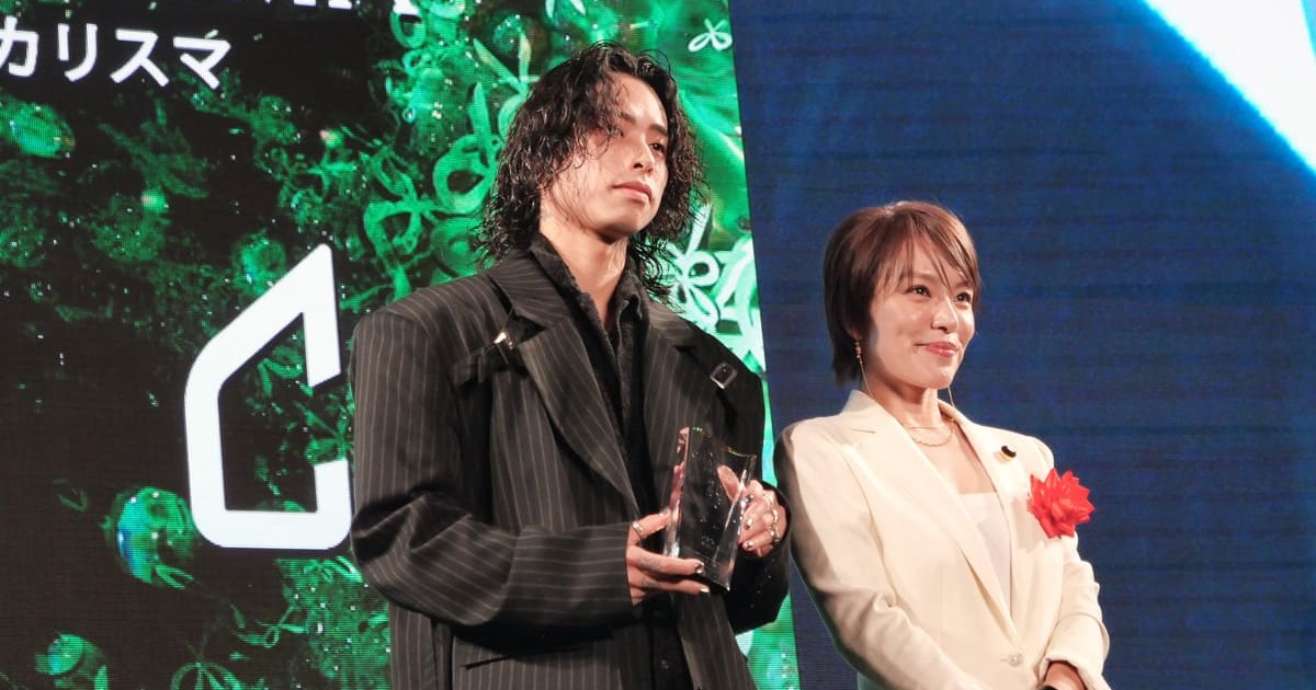 【カミカリスマ2026】ヘアカラー部門2つ色美容師は12名 いさな氏(ADITION)らが代表して表彰