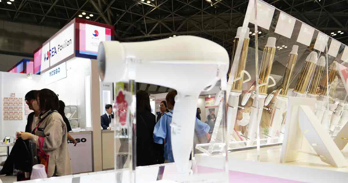 スマホ片手に「ながらドライ」クレイツの名品、ドライヤーが「ふるドラ」として新登場