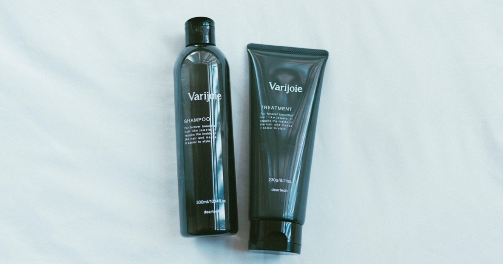 「Varijoie ヴァリジョア シャンプー」と「Varijoie ヴァリジョア トリートメント」セット画像